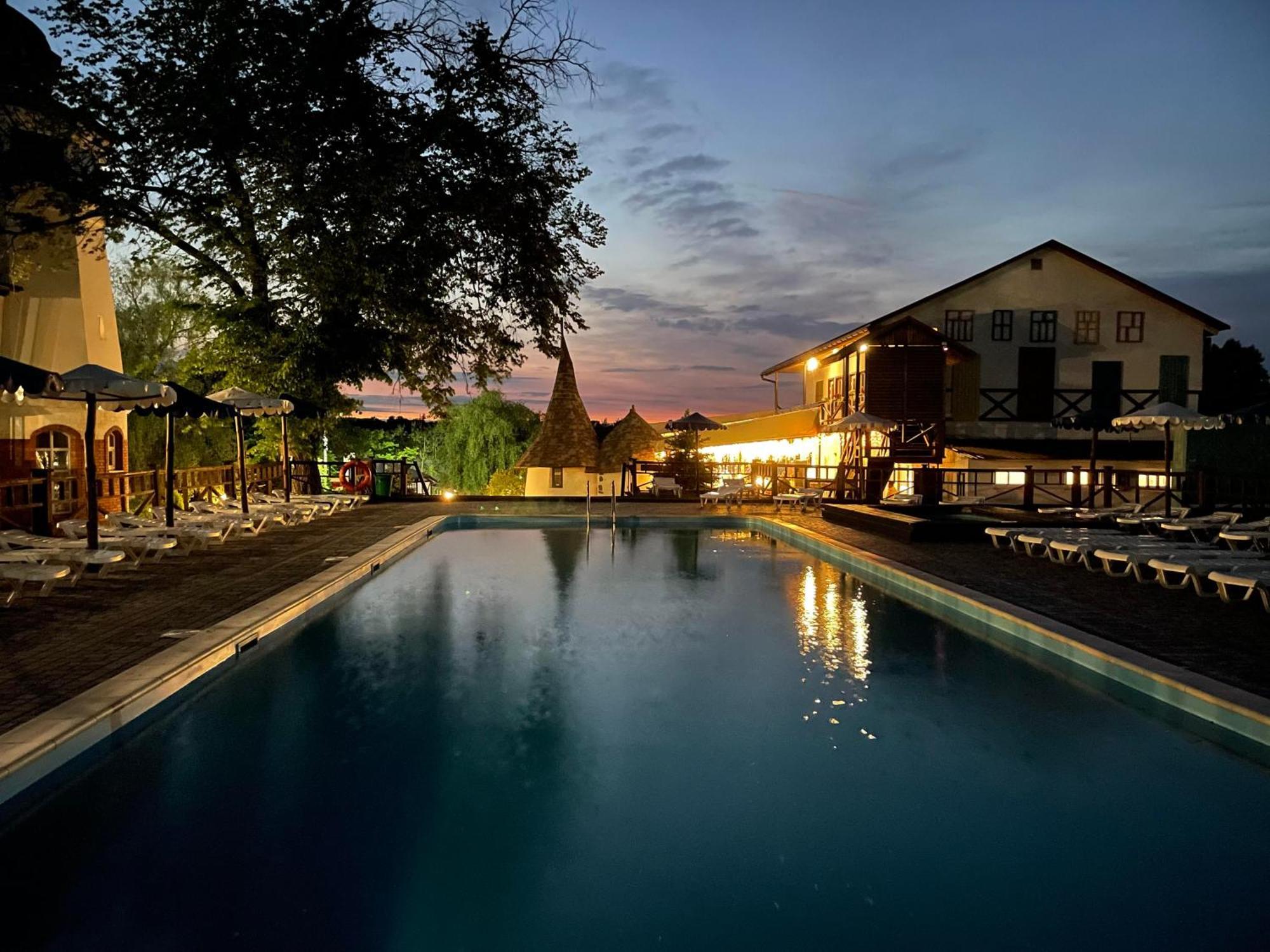 Mayak Resort Kam'yani Potoky المظهر الخارجي الصورة